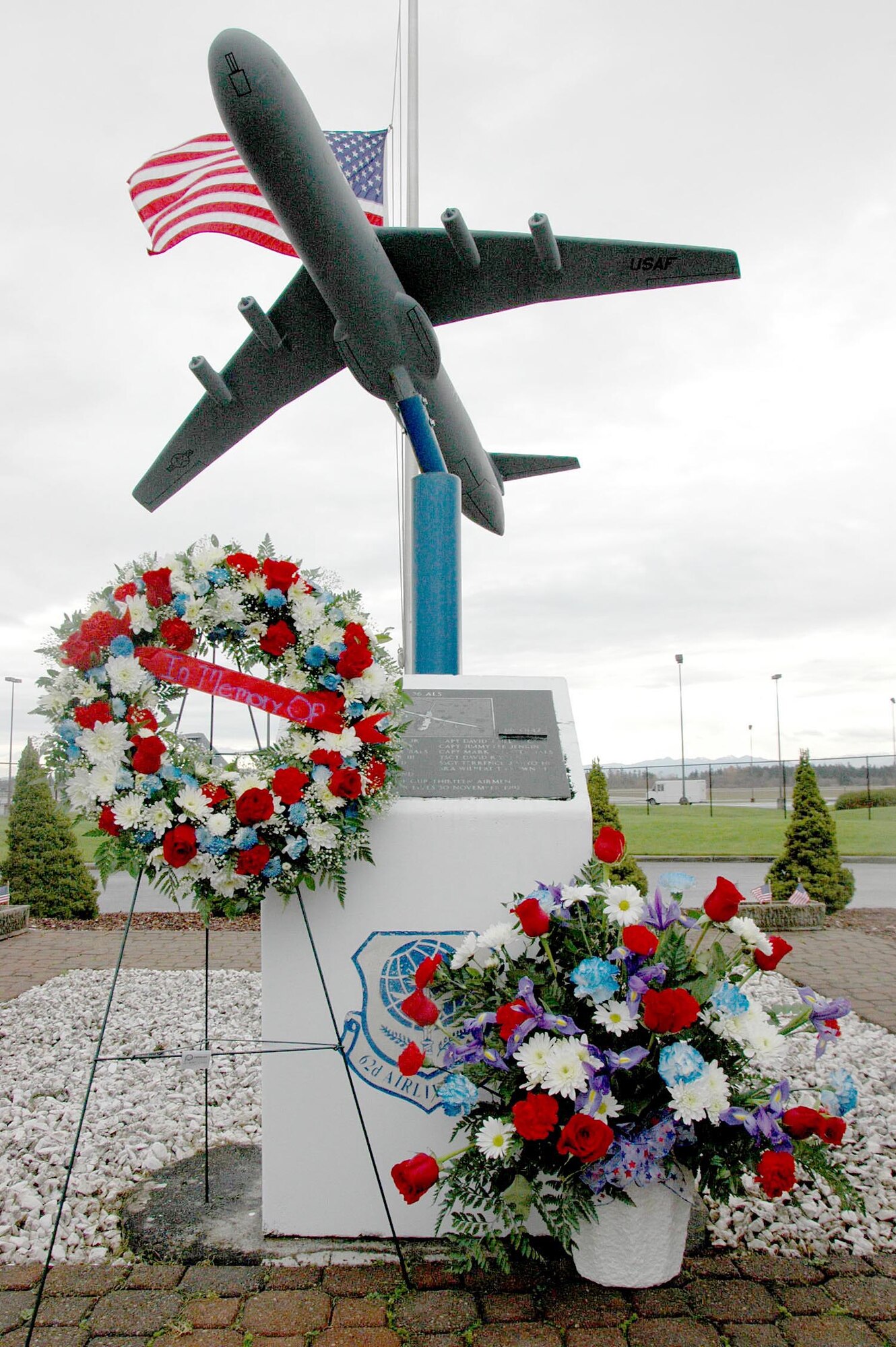 McChord Reserve and active-duty Airmen held a small memorial Nov. 30, in remembrance of 13 aviators who died 20 years ago this day in 1992. The 13 McChord Airmen were killed when two C-141s from McChord Air Force Base, Wash., collided over Montana during an air refueling training mission. (U.S. Air Force photo by Sandra Pishner)