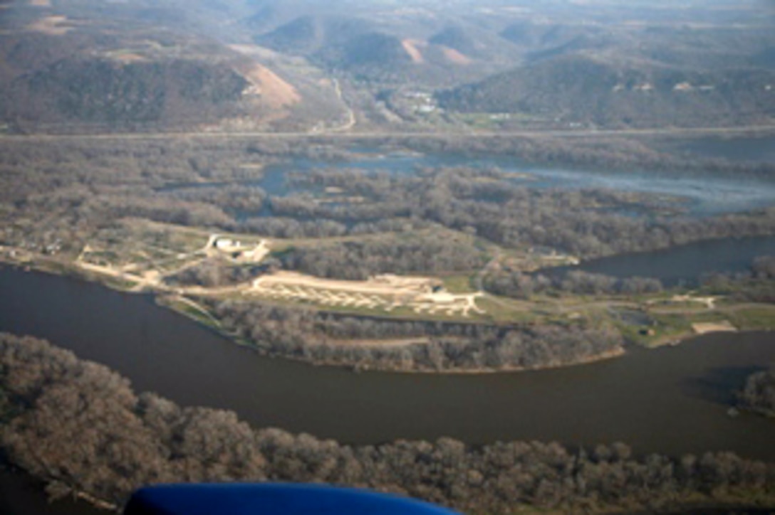 Blackhawk Park and recreation area on the Mississippi River. The St. Paul District operates 49 recreation areas, ranging from public landings along the Mississippi River to lock and dam visitor centers to full-service campgrounds. These recreation areas are an important component of the region’s tourism industry, and the impact on the local and regional economies is significant. 
