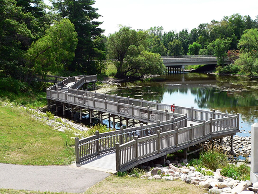 Pedestrian walkway along Pine River, below the dam.
The St. Paul District operates 49 recreation areas, ranging from public landings along the Mississippi River to lock and dam visitor centers to full-service campgrounds. These recreation areas are an important component of the region’s tourism industry, and the impact on the local and regional economies is significant. 