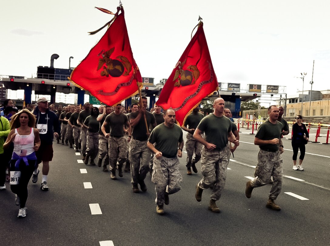 Marines, soldiers, wounded warriors, run in New York City Tunnel to