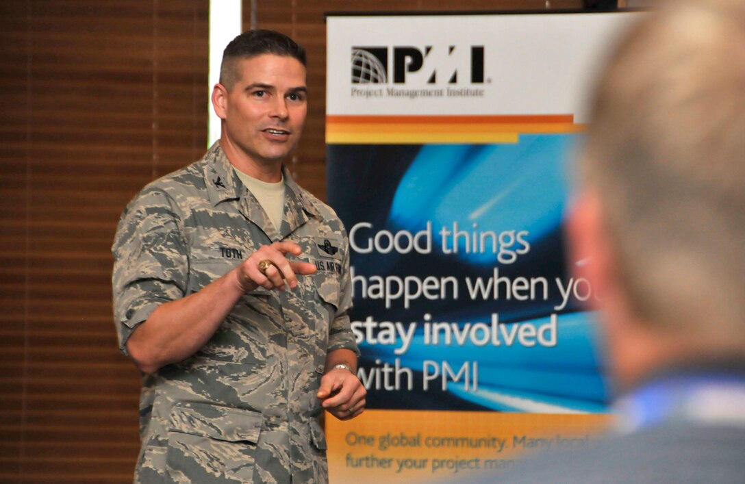 Col. Raymond Toth, Arnold Engineering Development Complex (AEDC) commander, spoke about his vision for AEDC at the American Institute of Aeronautics and Astronautics (AIAA) and the Arnold Association of Professional Societies (AAPS) membership encouragement social in September. (Photo by Rick Goodfriend)