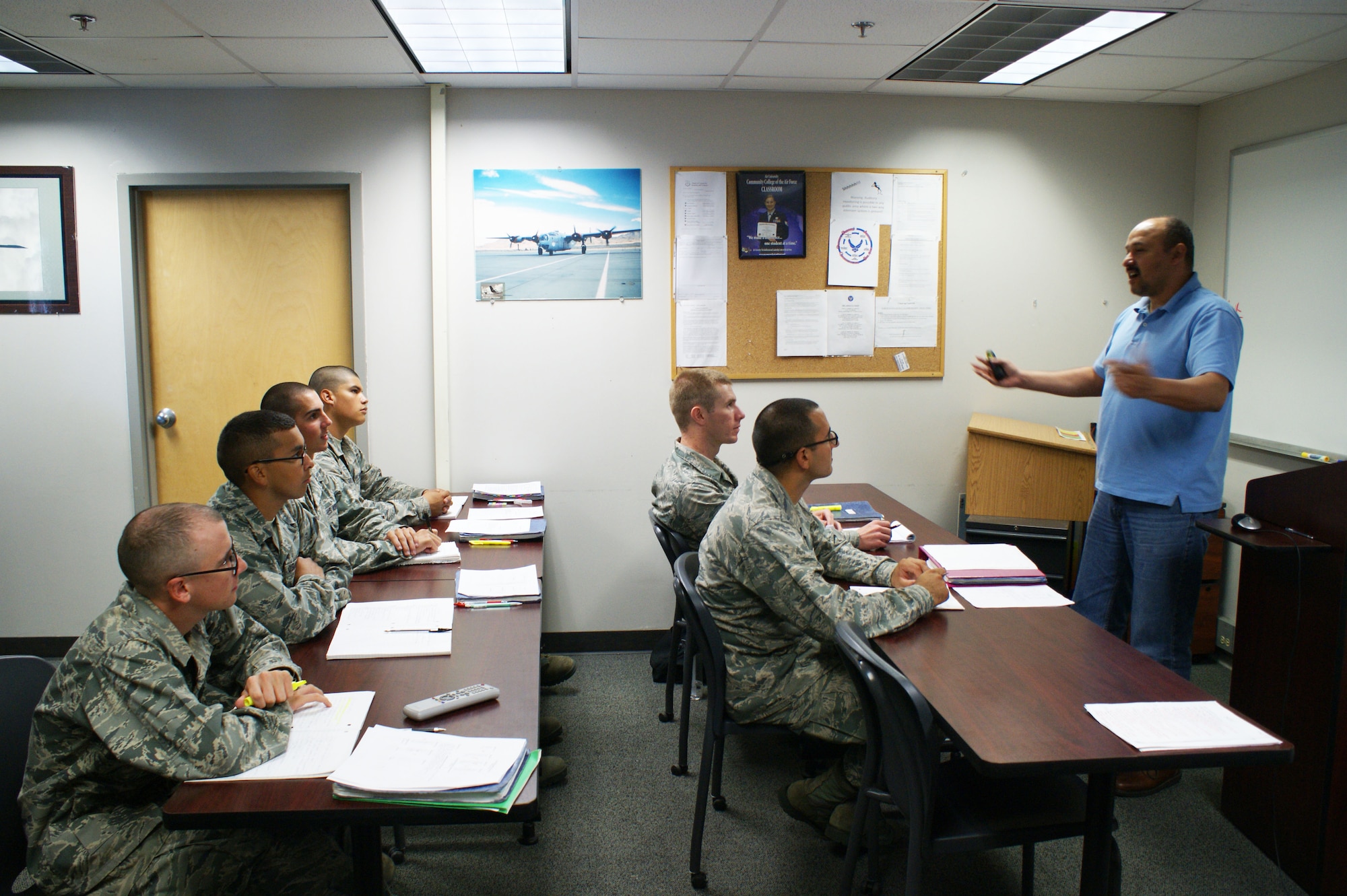 Ed Morales, 362nd Training Squadron Aircraft Fundamentals instructor, discusses flightline hazards with students at Sheppard Air Force Base, Texas, Oct. 1, 2012.  Safety is taught to students during the first block of the course. (U.S. Air Force photo/Dan Hawkins)
