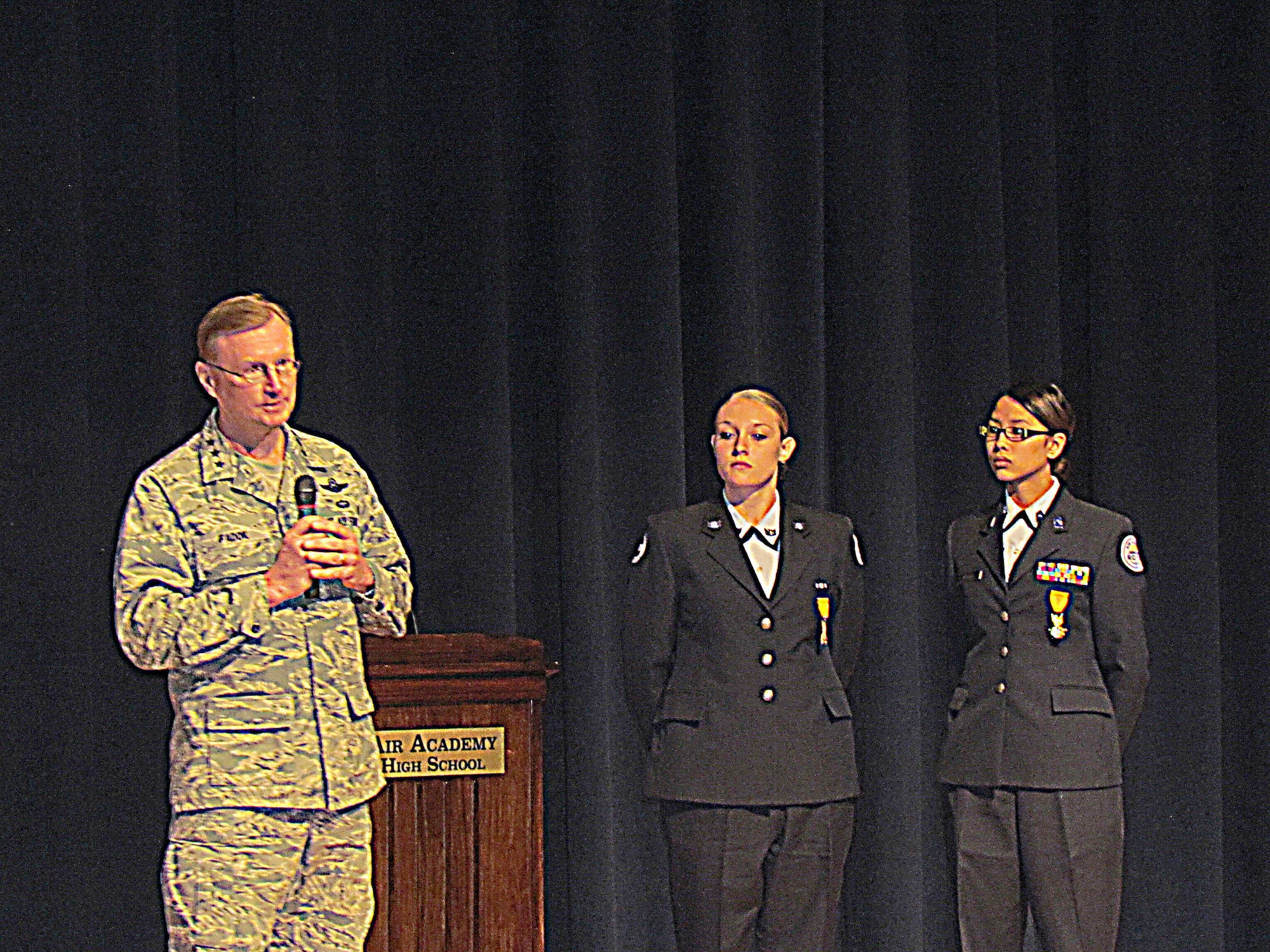 Lt. Gen. David Fadok, Air University commander and president, addresses an
assembly following his presentation of the Air Force JROTC Award of Valor to
Cadets Erin Post and Julia Nguyen Oct. 5. The cadets received the award for
their actions following the movie theater shootings in Aurora, Colo., in
July. The cadets, students at Aurora Central High School, rendered
life-saving aid to victims of the shooting until emergency response
personnel arrived on scene. (Courtesy photo) 
