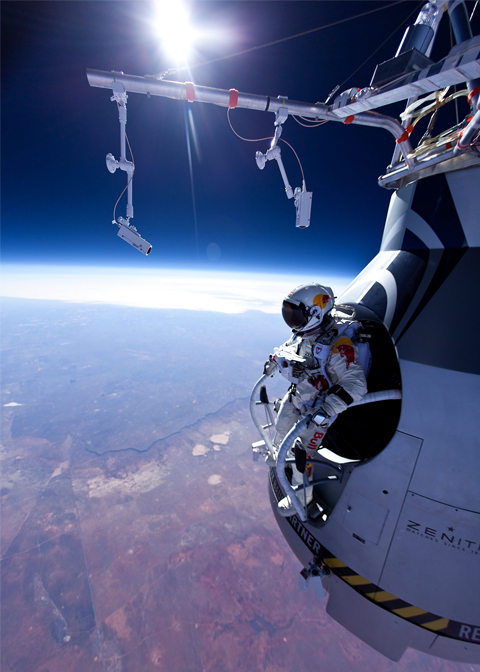 Tracking Systems For Red Bull Stratos Project Tested At Edwards Edwards Air Force Base News