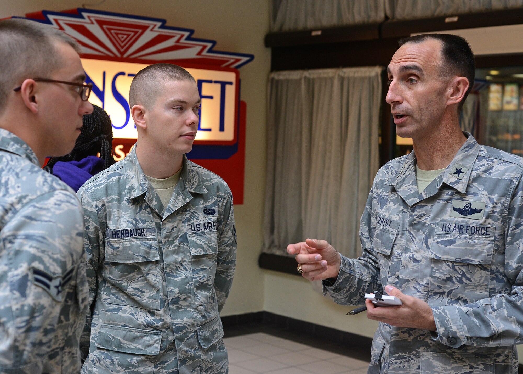 Leaders engage community during driveby town hall > Aviano Air Base