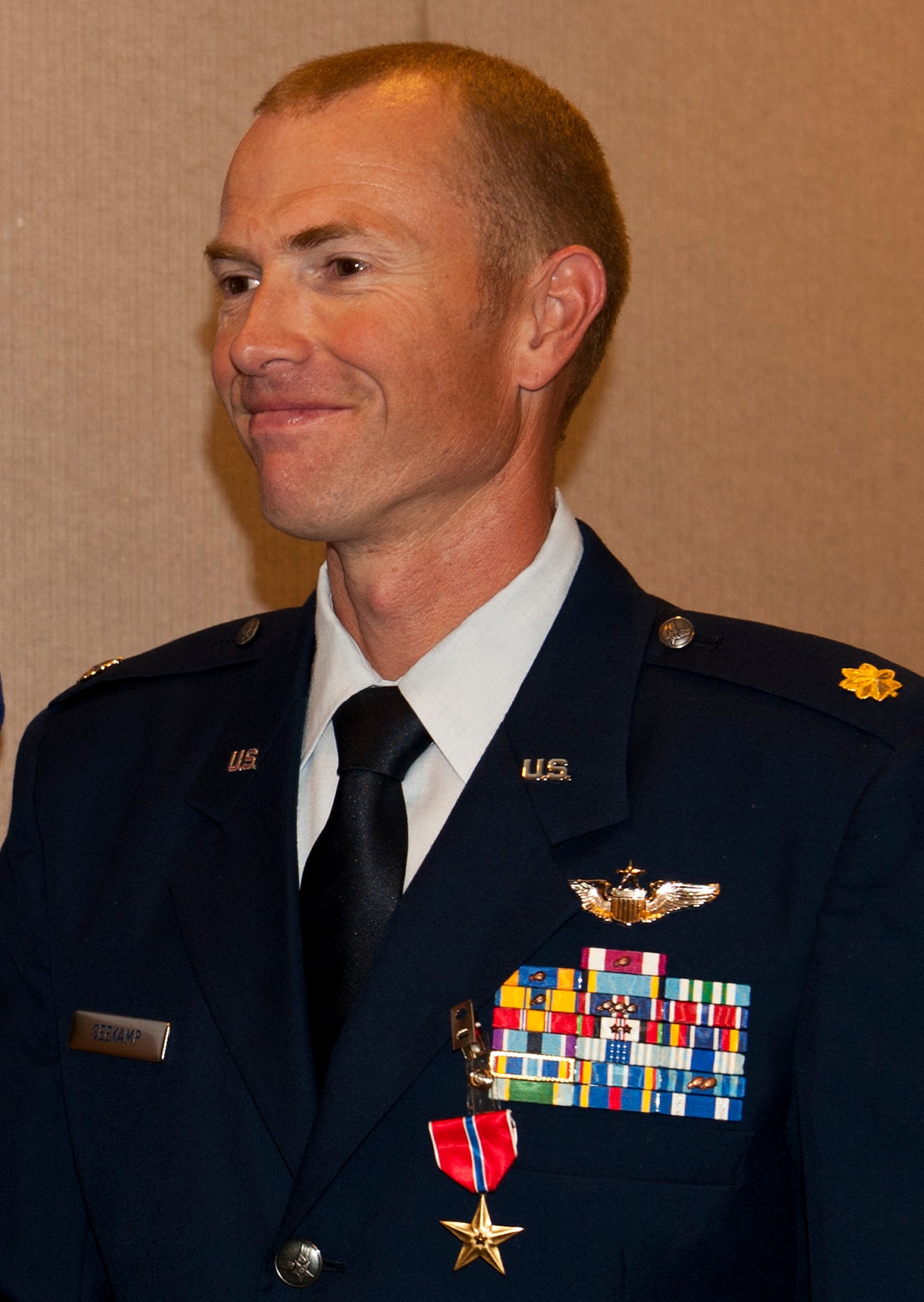 Congratulations to Maj. Karl Seekamp, the new 413th Flight Test Squadron Det. 1 commander, on receiving his Bronze Star medal Oct. 9 at Eglin Air Force Base Fla.  He received the medal while serving as commander of the 838th Air Expeditionary Advisory Group Herat Detachment 1 in Afghanistan.  (U.S. Air Force photo/Samuel King Jr.)