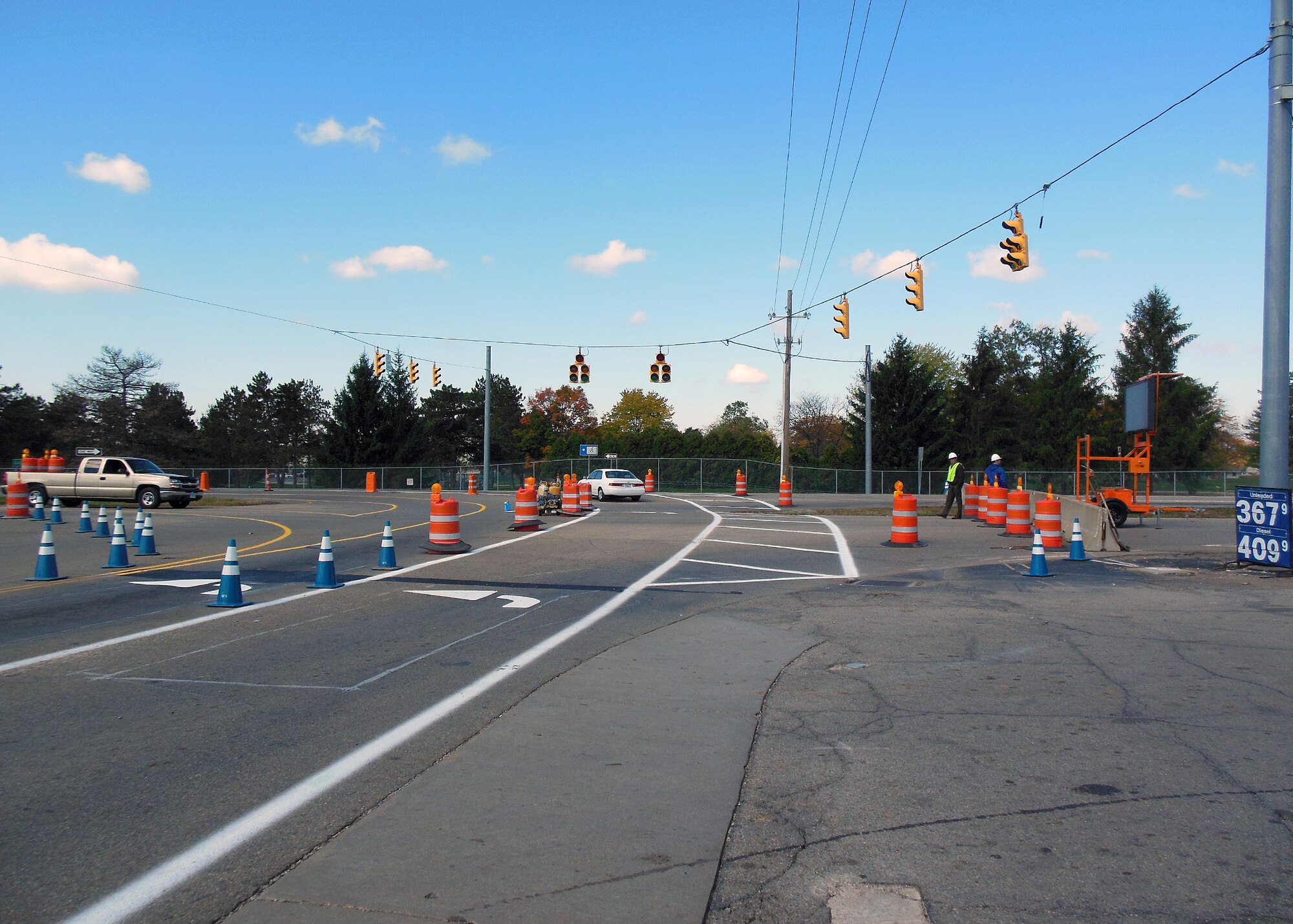 The closure of SR 444 turned the intersection of SR 444 and Dayton Yellow Springs Road into a two-lane left turn only.  It is expected this will facilitate traffic going in to Gate 12A. (photo by Mike Libecap) 