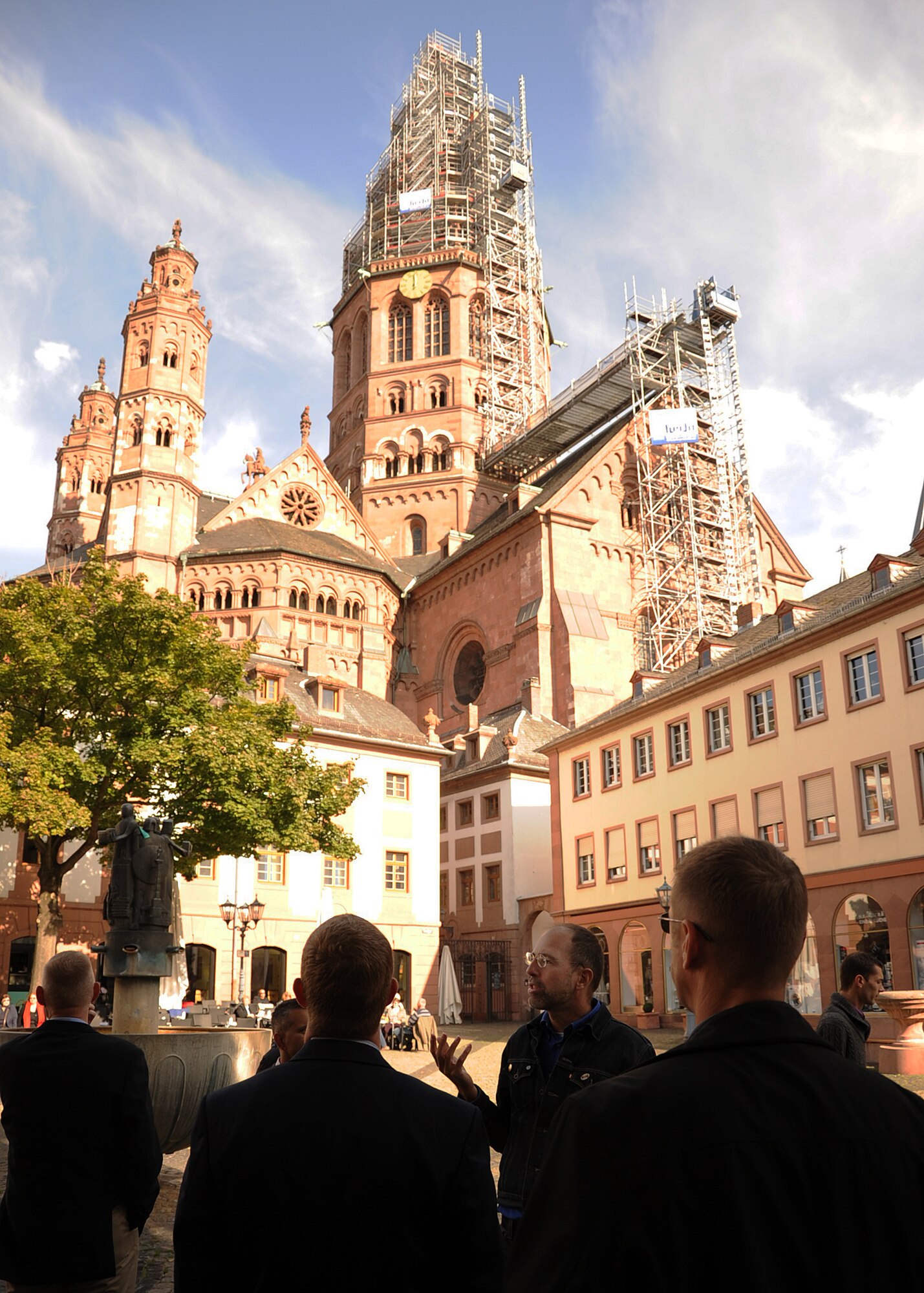 MAINZ, Germany – Brian Huck, a Mainz tour guide, talks about the Romanesque features of the St. Martin’s Cathedral here Oct. 10, 2012, during a familiarization tour with 52nd Fighter Wing leadership. Huck led the tour to many historic areas and buildings throughout the city to showcase the Democratic evolution of Germany. The wing leaders visited Mainz to meet with and gain appreciation for the German government representatives of communities surrounding Spangdahlem Air Base. (U.S. Air Force photo by Staff Sgt. Daryl Knee/Released)