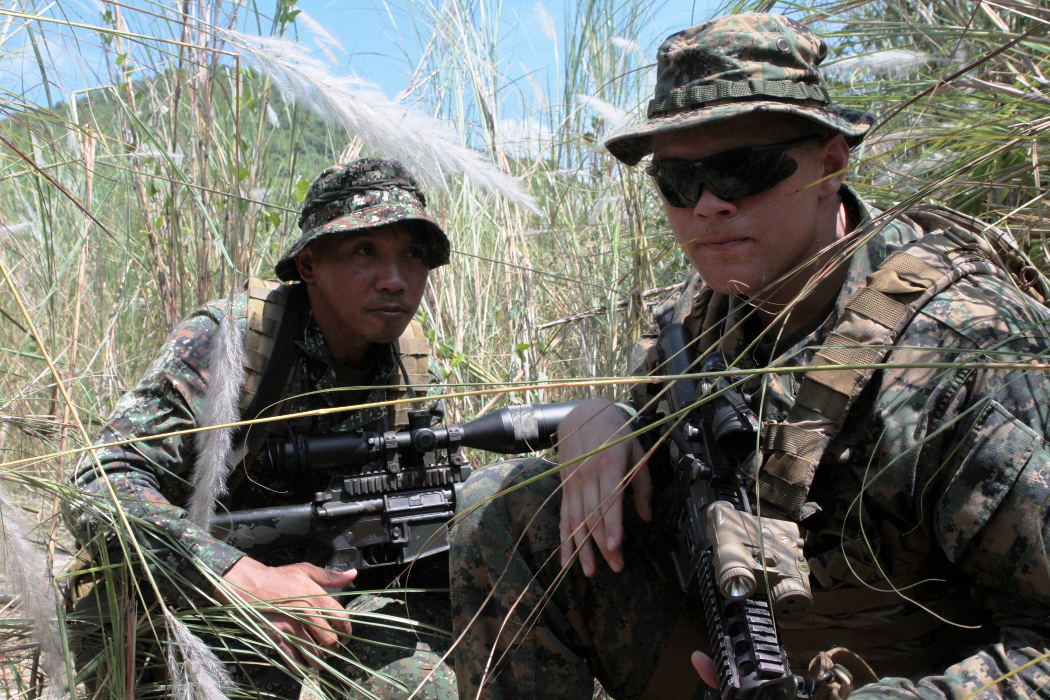 Us Philippine Marines Patrol Construct Sniper Hides 31st Marine Expeditionary Unit News Article View