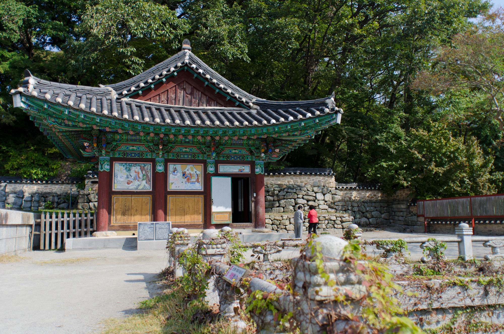 About 60 members from the 8th Fighter Wing at Kunsan Air Base, Republic of Korea, visited Gumsan Temple in Gumsan, South Korea, Oct. 14, 2012. During Chinese rule of the country, Buddhism and Confucianism became two of the dominant religions. (U.S. Air Force photo/Tech. Sgt. Michael Schocker)