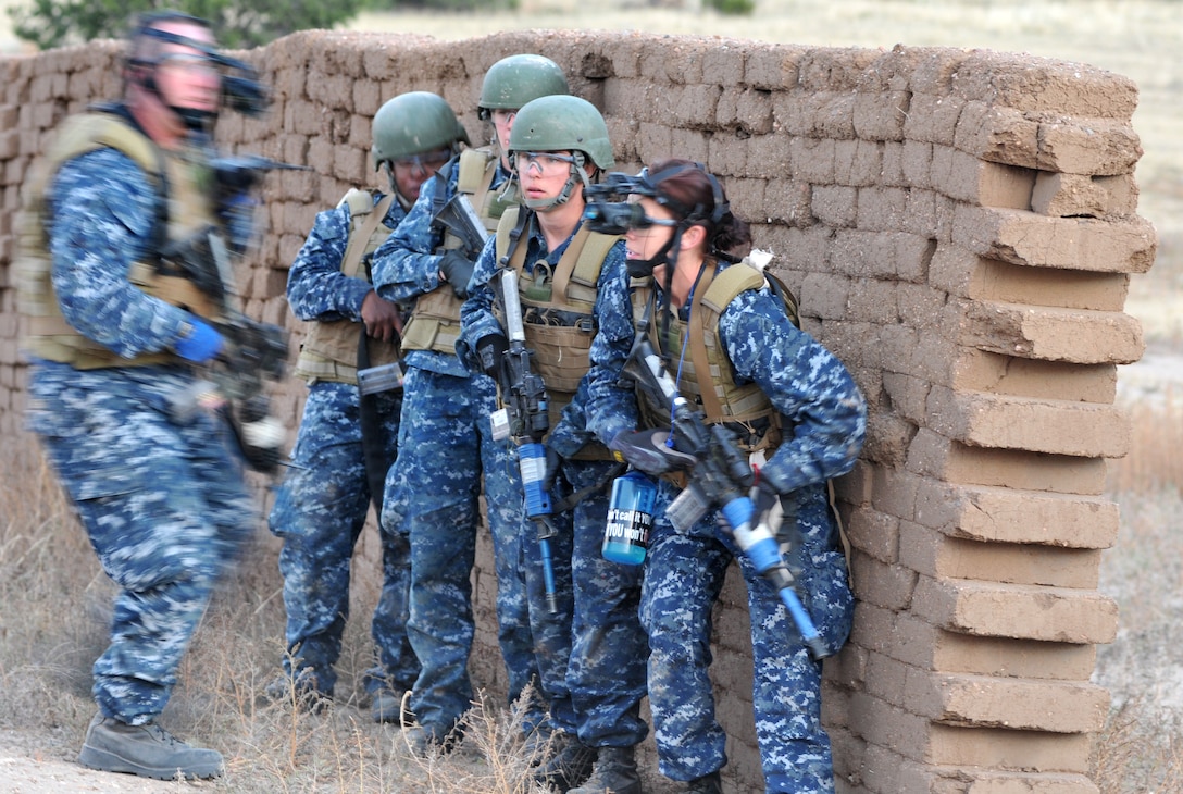 Reserve sailors receive training in combat tactical skills from members of the Army's 10th Special Forces Group Operational Detachment on Fort Carson, Colo., Oct. 10, 2012. 