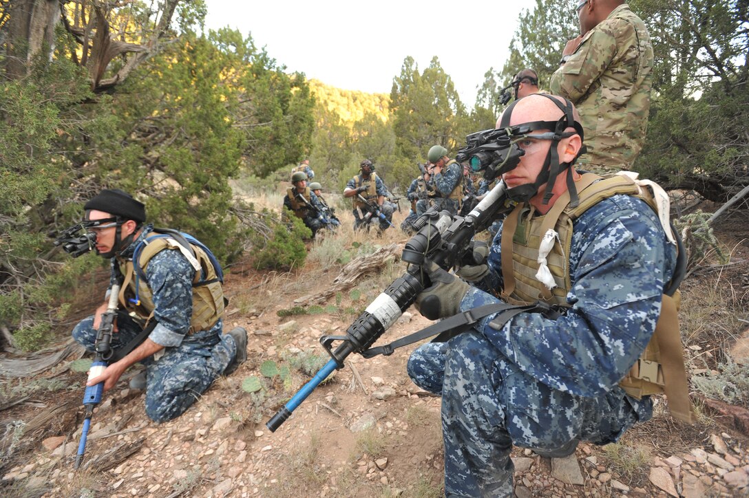 Reserve sailors receive training in combat tactical skills from members of the Army's 10th Special Forces Group Operational Detachment on Fort Carson, Colo., Oct. 10, 2012. 