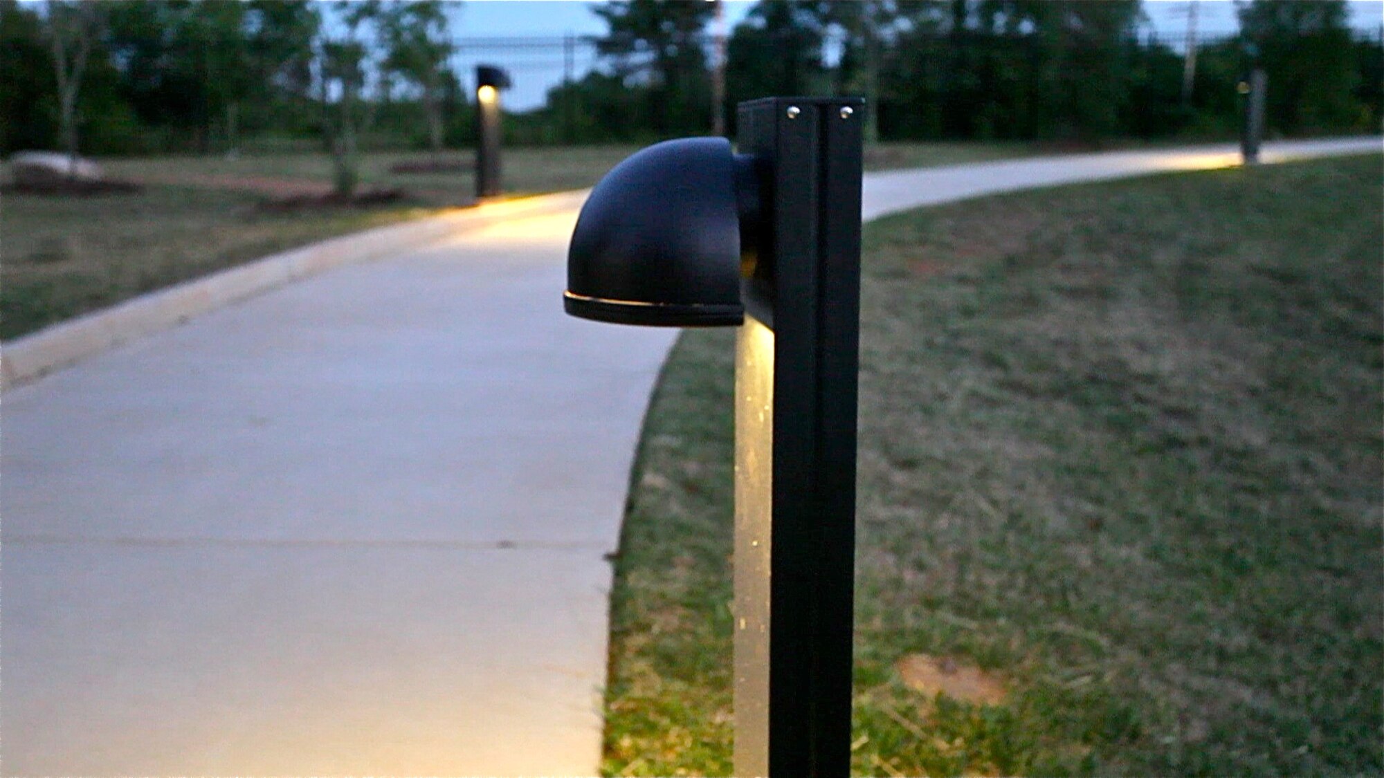 LED lights along a sidewalk at Charlotte ANGB, Charlotte, N.C. (U.S. Air
Force photo/Eddie Green)
