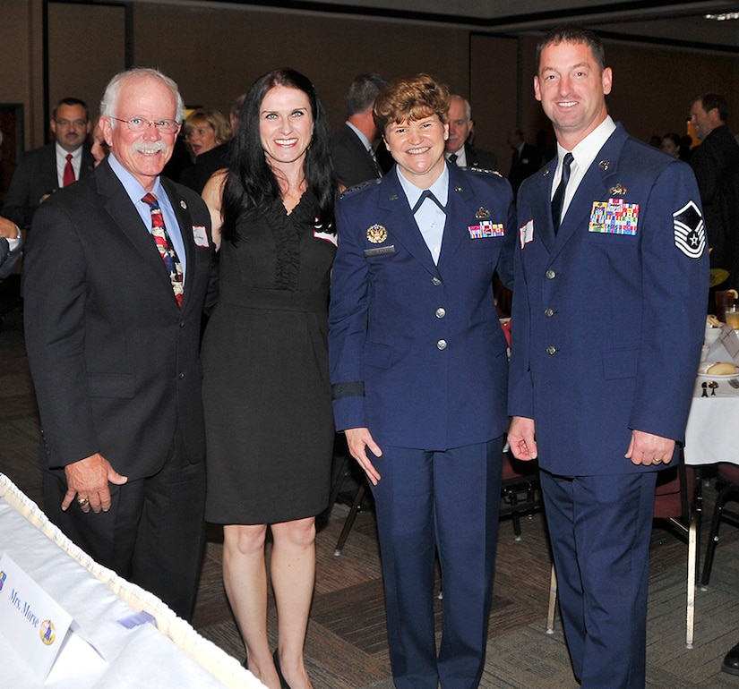 Arnold Community Council dinner a huge success > Arnold Air Force Base ...