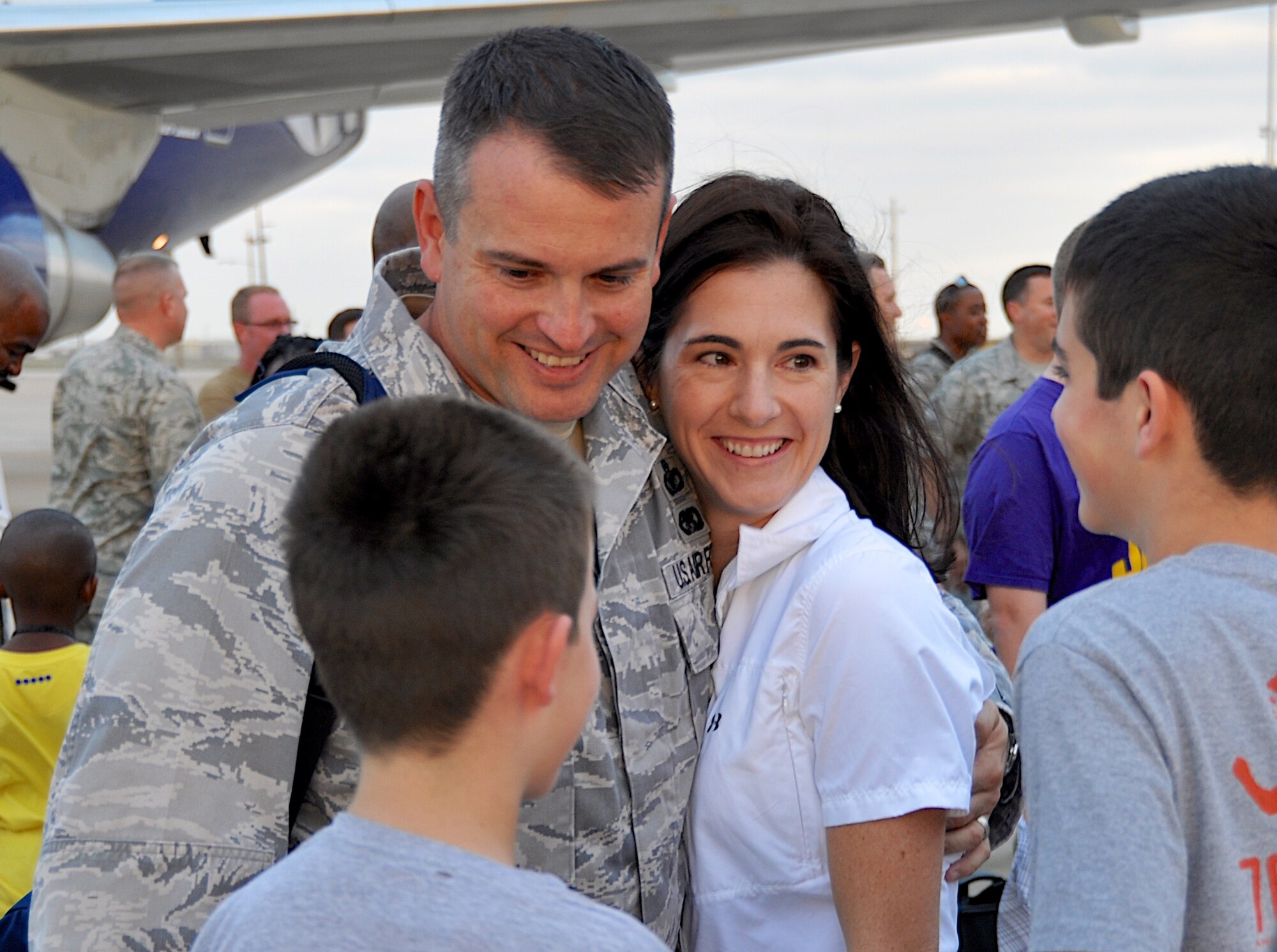 Security Forces returning home are greeted by their families in an emotional homecoming. More than 50 deployed members from the 301st Security Forces Squadron and 610th Security Forces Squadron, stationed at Naval Air Station Fort Worth Joint Reserve Base, Texas, returned Oct. 25, 2012. The members were deployed to Saudi Arabia for six months in support of Operation Enduring Freedom. A large group of 301st Fighter Wing family and friends gathered to welcome our returning Airmen home.