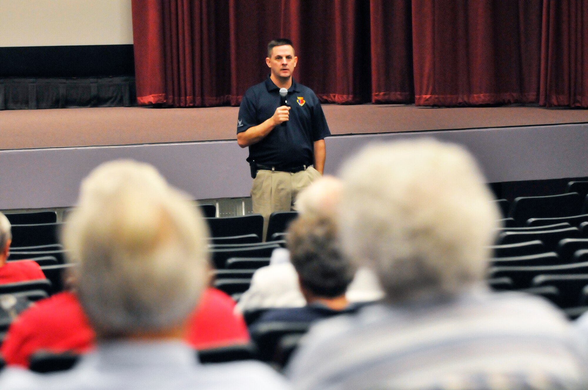 Col Roger Johnson, 78th Mission Support Group commander talks about how retiress can take advantage of the Services division at Robins’ Retiree Appreciation Day Saturday. The appreciation day was to inform, assist and honor all retired military members, spouses and surviving spouses, and their family members with base access. (U. S. Air Force photo/Sue Sapp)