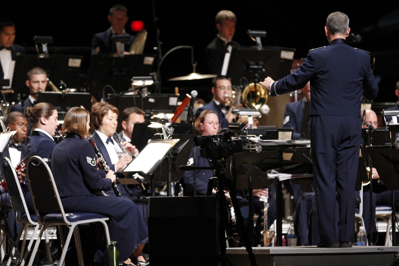 Band of Flight Joins Forces with World Class Composer for Veterans Tribute  > Air Force Bands > ArticleView