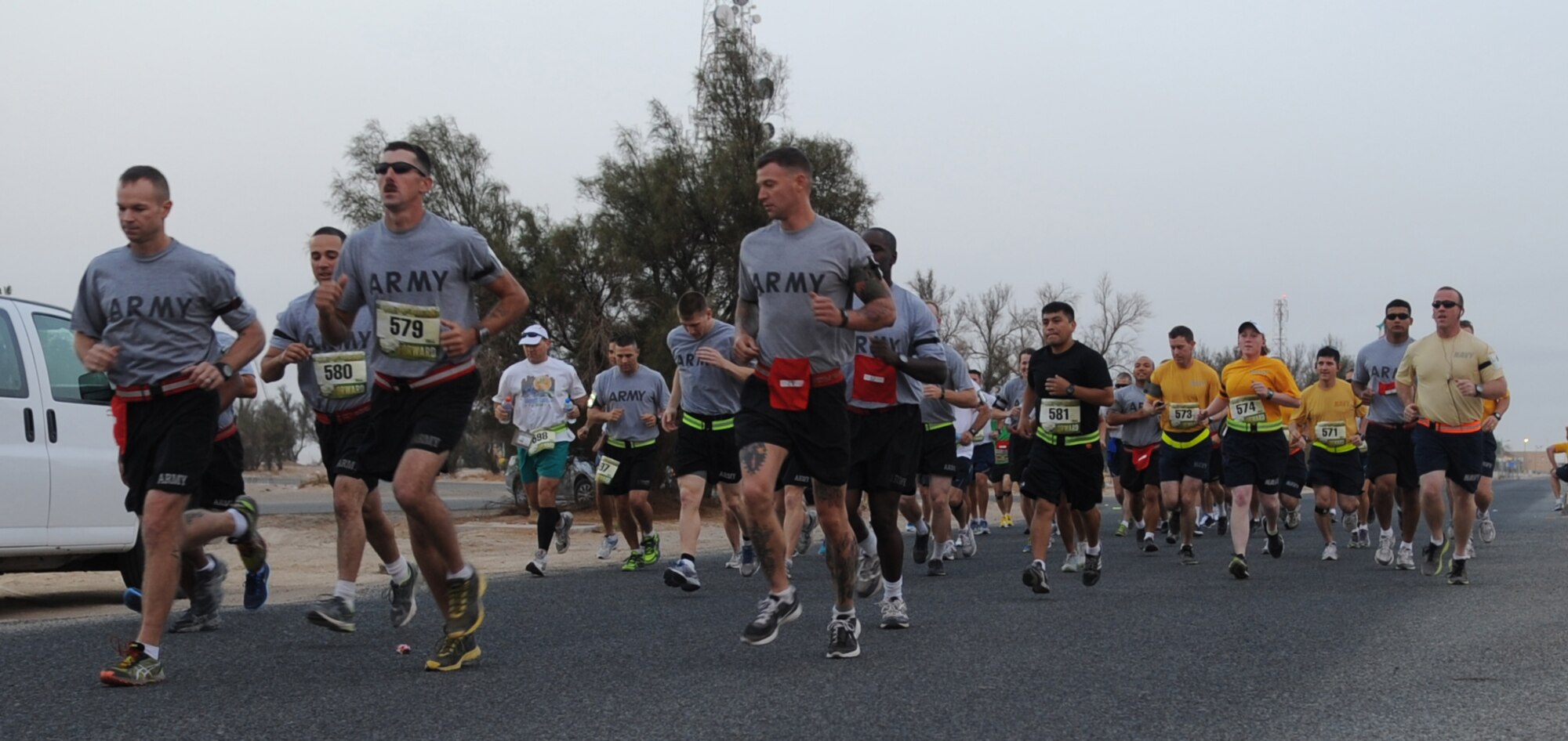 SOUTHWEST ASIA – Fifty-seven military service members gathered early in the morning to participate in the 26.2 mile test of endurance for the first U.S. Marine Corps Marathon Forward here Oct. 28. (U.S. Air Force photo/Staff Sgt. Alexandra M. Boutte)
