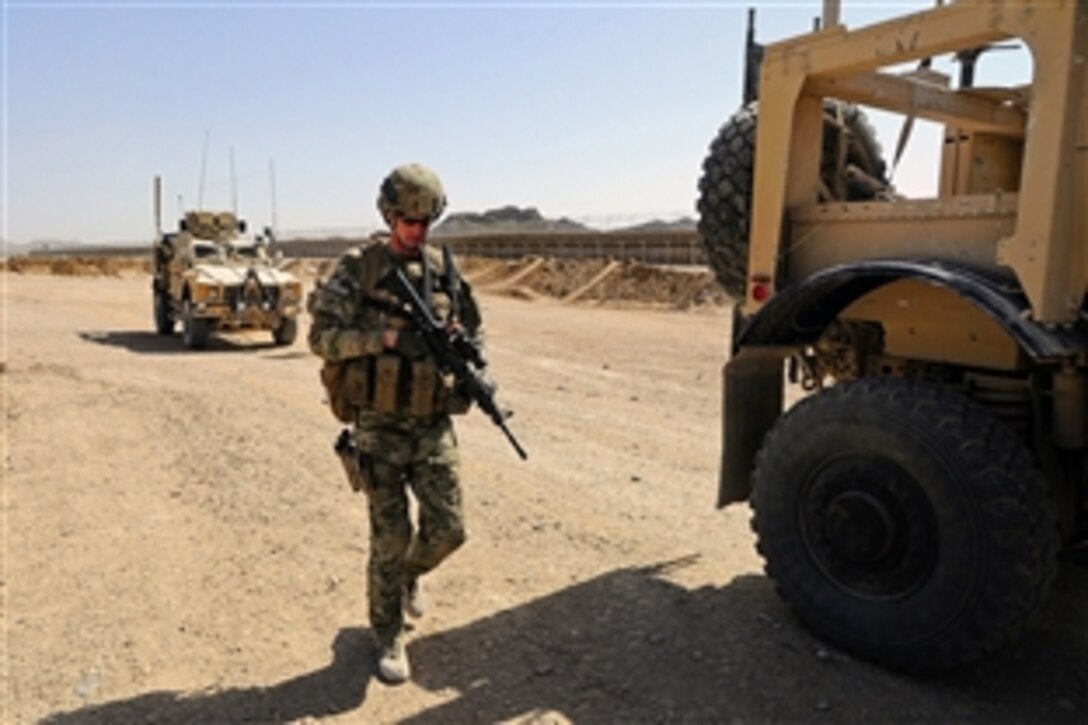 U.S. Army Staff Sgt. Daniel Nelson participates in a training exercise on Forward Operating Base Farah in Afghanistan's Farah province, Sept. 2, 2012. Nelson is assigned to Provincial Reconstruction Team Farah.
