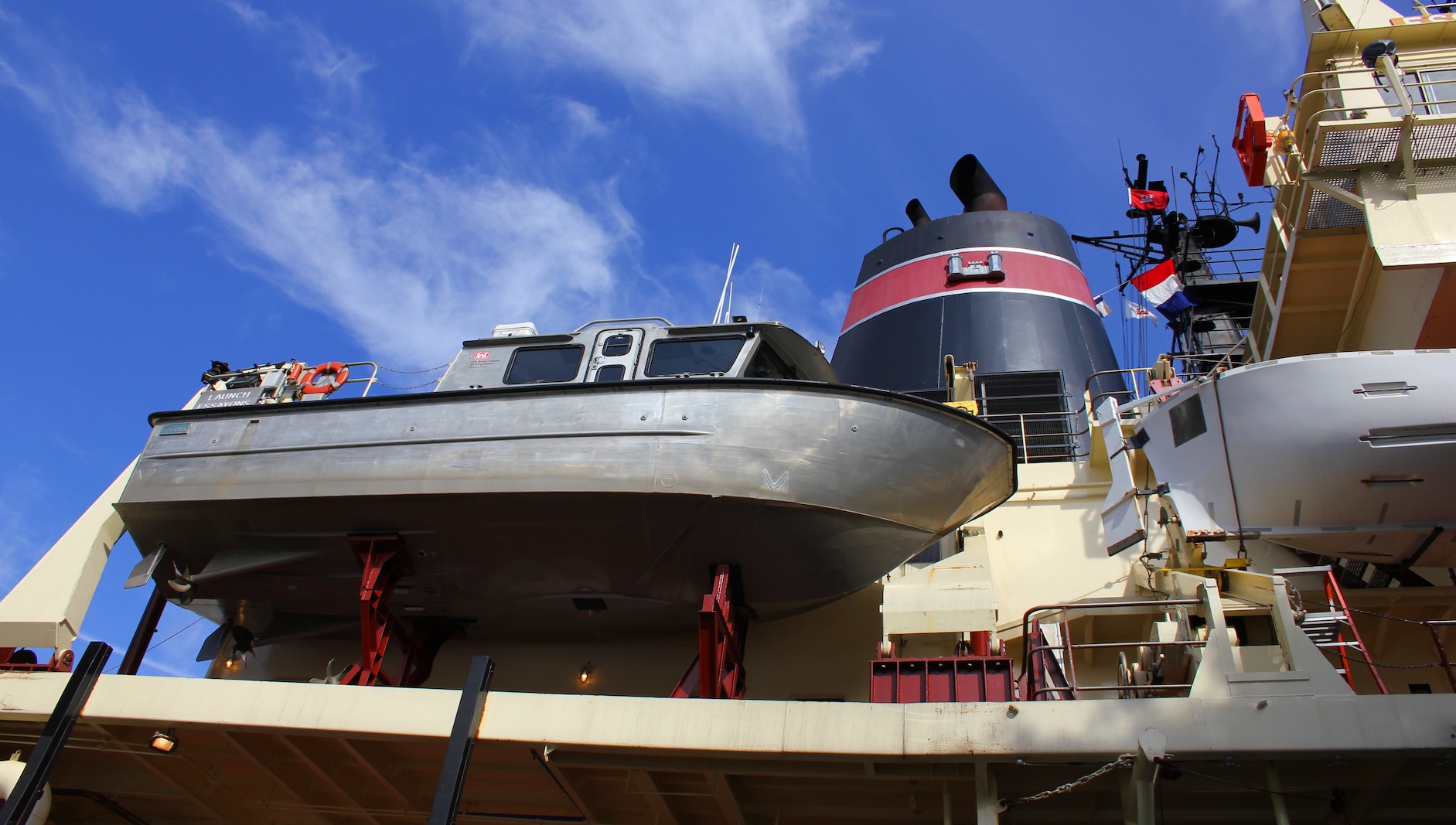 The USACE Marine Design Center oversaw the design and procurement of the M/V Essayons Launch on behalf of the USACE Portland District. 