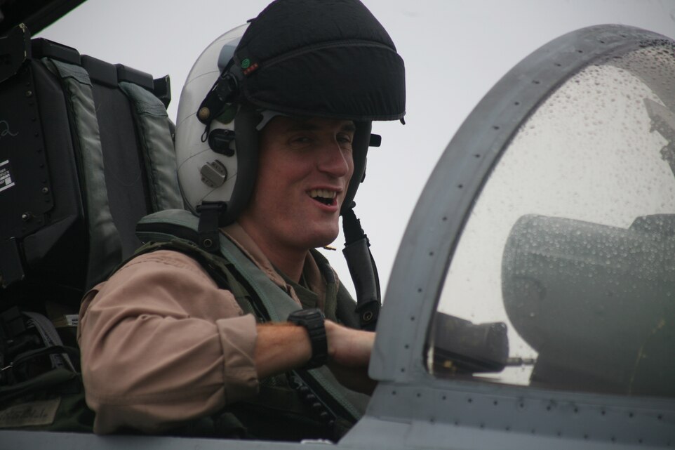 VMFA-122 pilots become first Fighter Attack Instructors > United States ...
