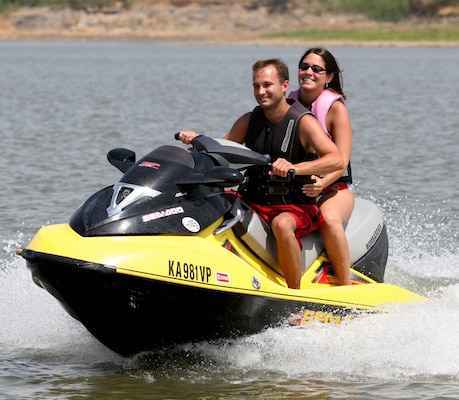 The U.S. Army Corps of Engineers announced that it will waive day-use fees at its more than 2,400 USACE-operated recreation areas nationwide in recognition of National Public Lands Day, Sept. 29. On this day, fees normally charged at boat launch ramps and swimming beaches will be waived. USACE does not charge entrance fees to its parks. 