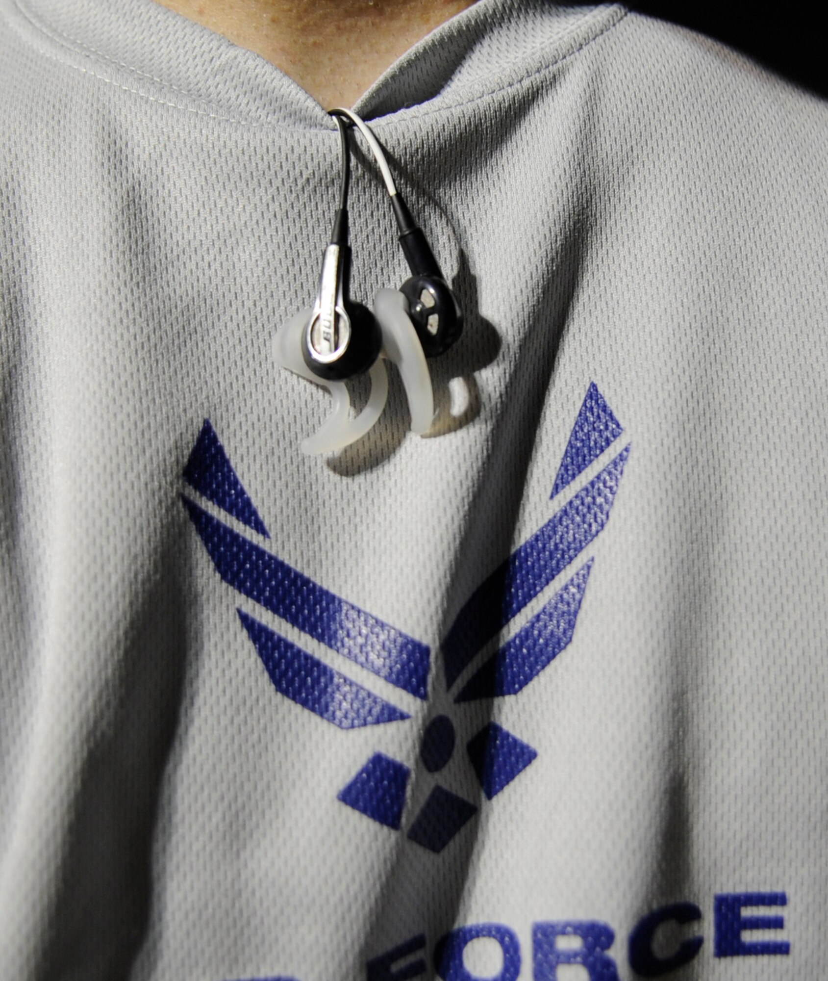 SOUTHWEST ASIA – Most 386th Air Expeditionary Wing members listened to music as they ran their choice of a 10k or half-marathon for the Air Force Marathon Sept. 15. Over 200 Airmen, Soldiers and Sailors participated in the marathon. (U.S. Air Force photo/Staff Sgt. Alexandra M. Boutte)