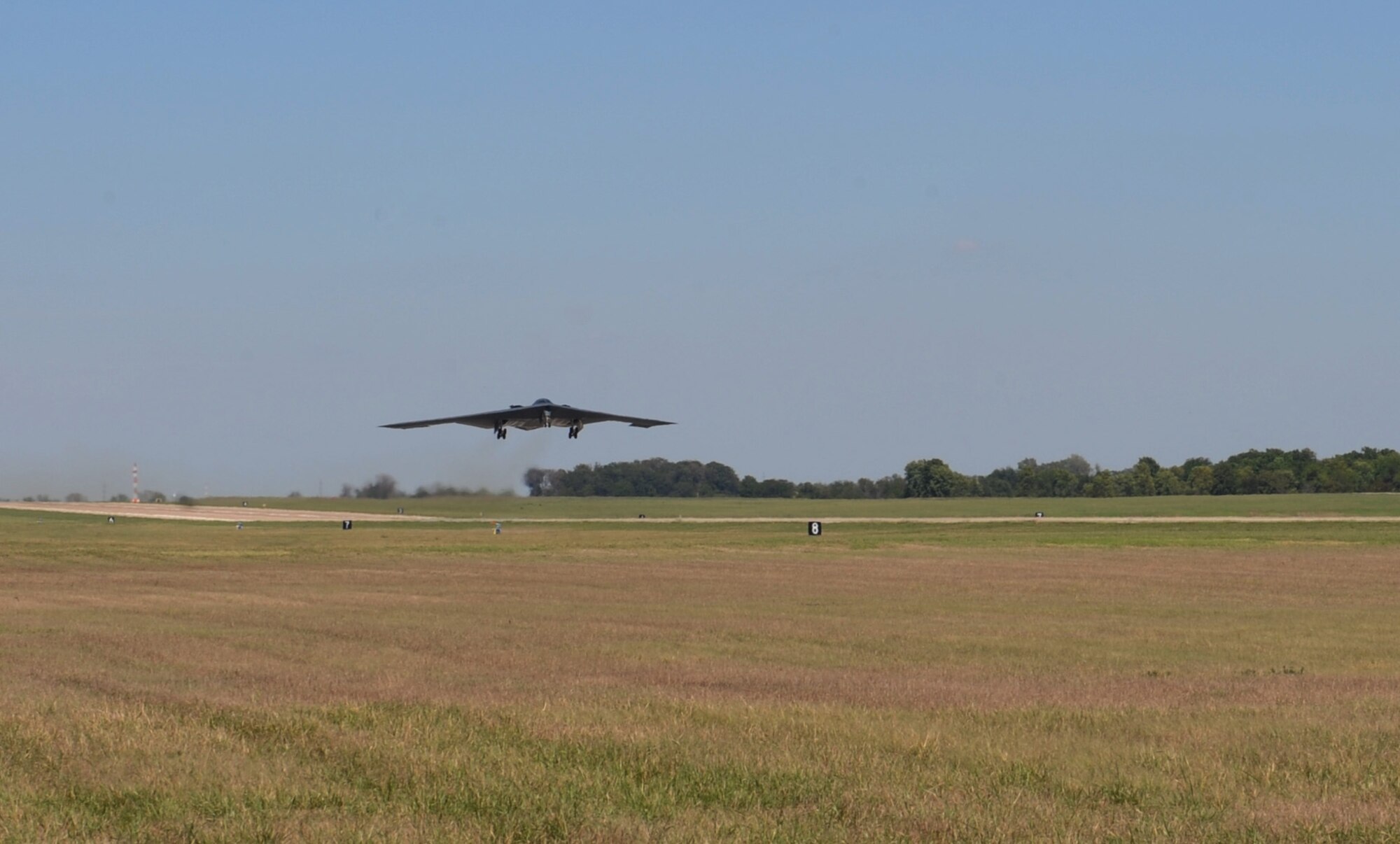 WHITEMAN AIR FORCE BASE, Mo. -- Joe Scallorns, a member of Air Force Global Strike Command's Civic Leader Program, and Maj. Mark Rodemoyer, 394th Training Squadron instructor, fly the B-2 Spirit of Missouri for Scallorns' incentive flight Sept. 12. The purpose of the incentive flight was to give him a deeper understanding of the full spectrum of AFGSC. Scallorns is also a board member of Whiteman Air Force Base's Community Council (U.S. Air Force photo/Airman 1st Class Bryan Crane) (Released)