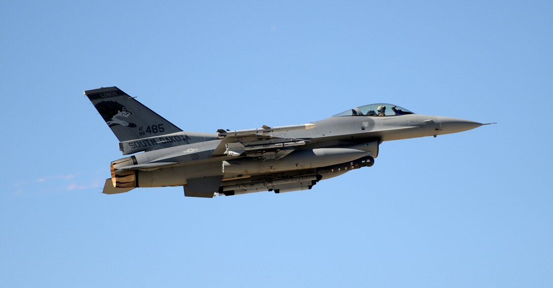 An F-16 Fighting Falcon assigned to the South Dakota Air National Guard’s 175th Fighter Squadron thunders skyward at Ellsworth Air Force Base, S.D., Sept. 18, 2012. The 114th Fighter Wing’s F-16s shared the flightline with Ellsworth’s resident B-1 bombers Sept. 17 to 21. (U.S. Air Force photo by Airman 1st Class Hrair H. Palyan/Released)