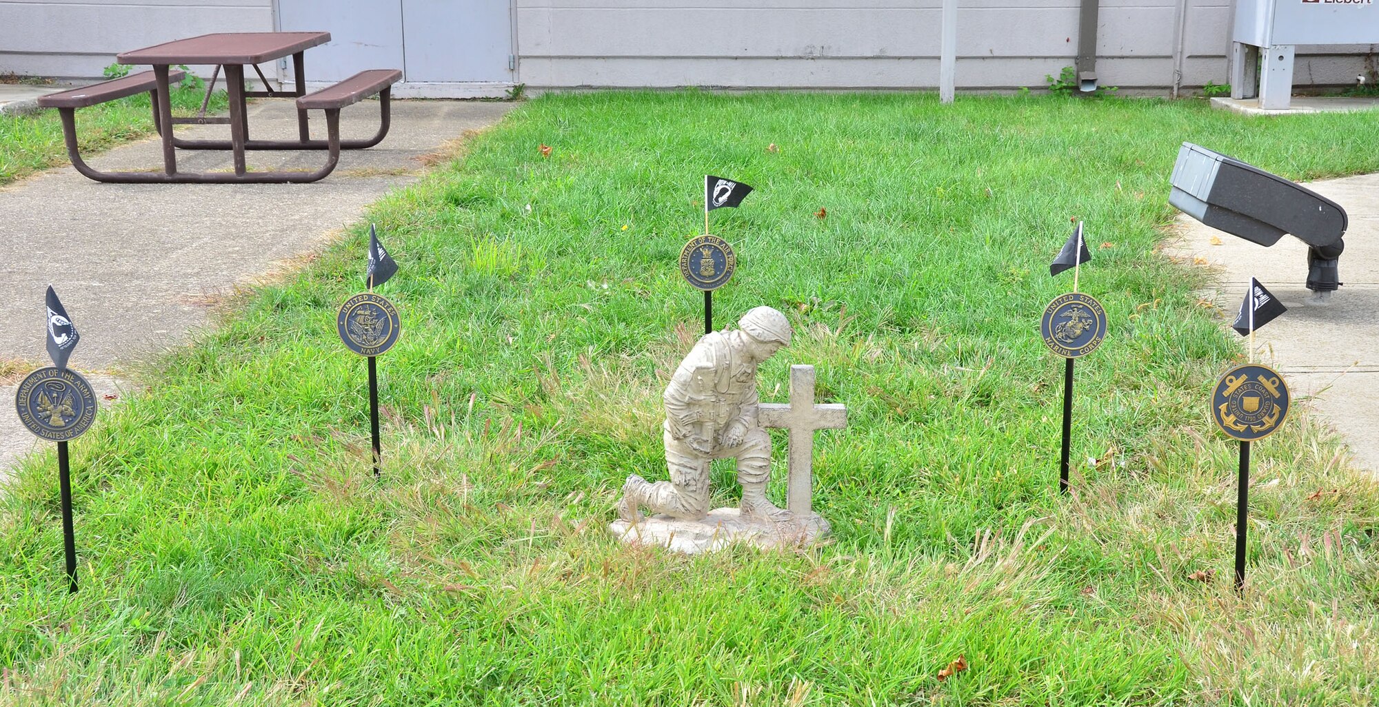 WRIGHT-PATTERSON AIR FORCE BASE, OHIO – A POW/MIA memorial was set up in front of the 445th Airlift Wing Headquarters building Sept. 21. The United States’ National POW/MIA Recognition Day is observed across the nation on the third Friday of September each year. Many Americans take the time to remember those who were prisoners of war (POW) and those who are missing in action (MIA), as well as their families. (U.S. Air Force photo/Stacy Vaughn)