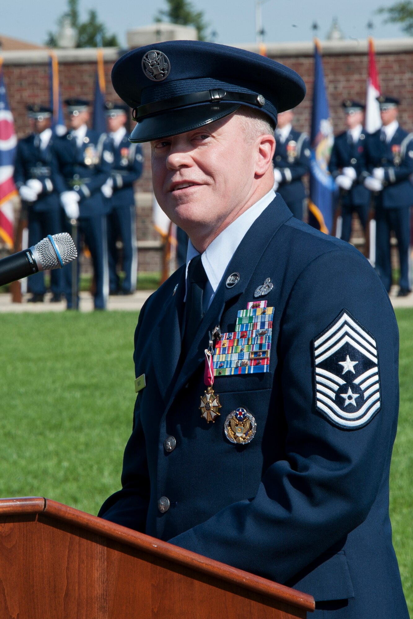 Chief Master Sgt. Christopher E. Muncy, the command chief master sergeant to the director of ANG, addresses a crowd at Joint Base Anacostia-Bolling, D.C., during his retirement ceremony on Sept. 20, 2012. Muncy retires after 35 years of military service. (National Guard photo by Master Sgt. Marvin R. Preston/RELEASED)