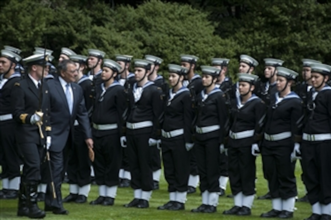 Secretary of Defense Leon E. Panetta inspects the Navy Guard of Honor in Auckland, New Zealand, on Sept. 21, 2012.  Panetta previously met with his defense counterparts in Japan and China and met with Chinese Vice President Xi Jinping before traveling to New Zealand, the last stop on his weeklong trip to the Pacific.  