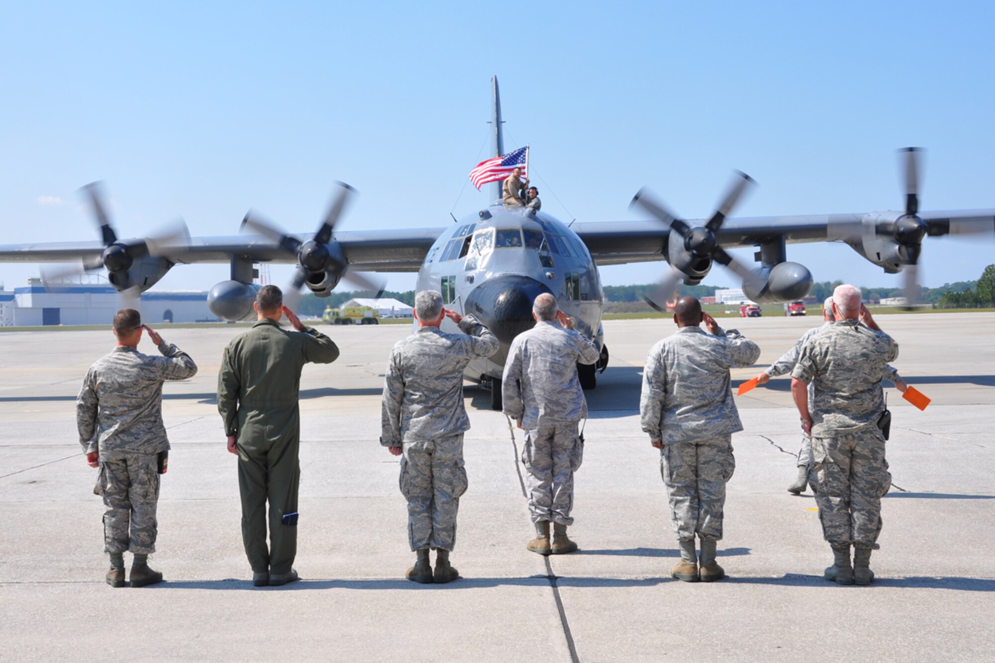 Col. Tim Tarchick, 94th Airlift Wing commander, and wing leadership welcome returning Airmen home during a homecoming ceremony at Dobbins Air Reserve Base Sept. 22. Over 100 Reservists are scheduled to return to Dobbins ARB from the Middle East Sept. 21-24. The Aircrews flew missions into Egypt, Turkey, Lebanon, Djibouti, Oman, Bahrain, United Arab Emirates, Afghanistan, Yemen, Pakistan and Jordan. (U.S. Air Force photo/James Branch)