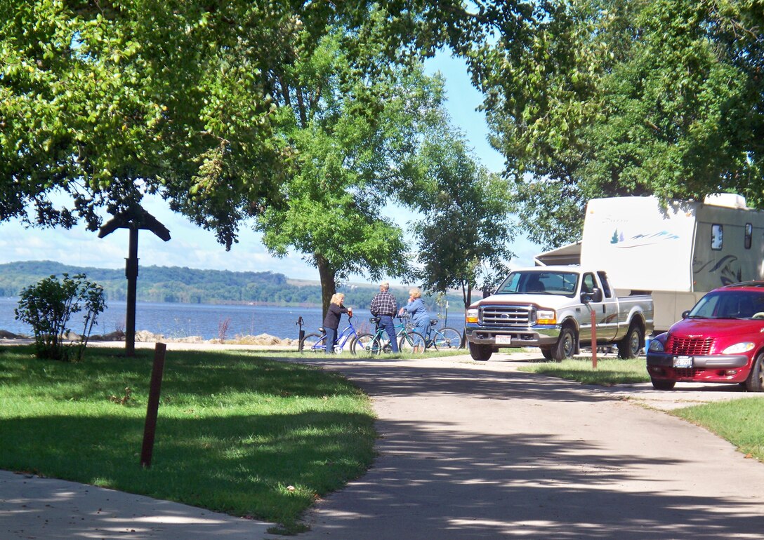 Thomson Causeway Recreation Area in Thomson, IL offers a varity of activites from camping and boating to biking and hiking along the banks of the Mississippi River.