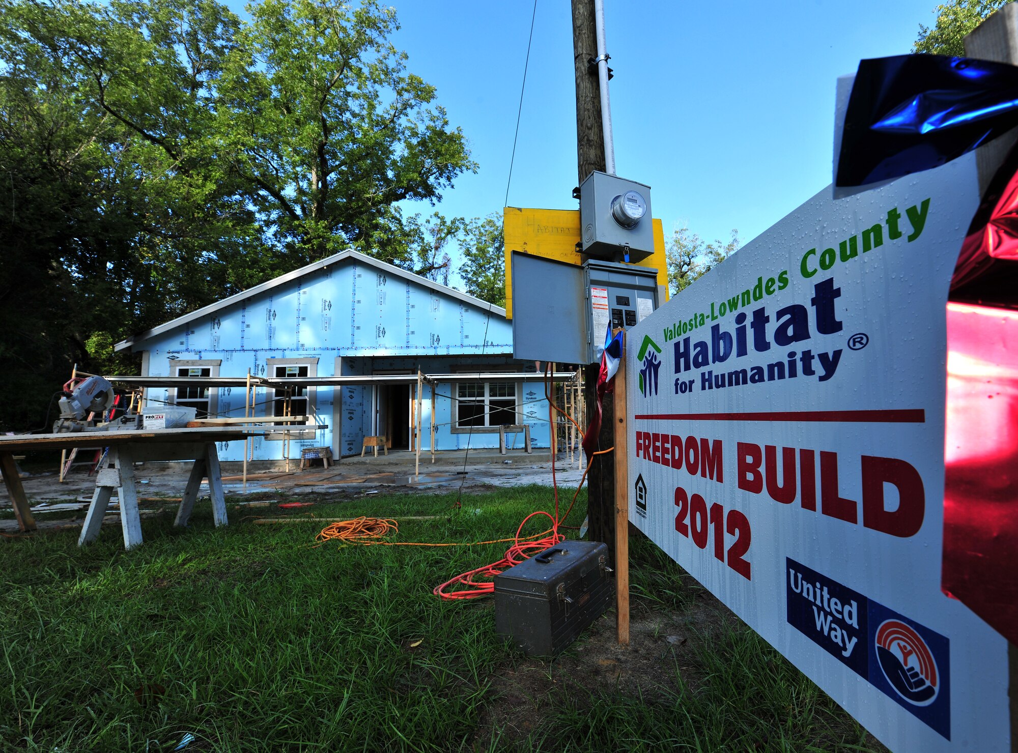 Valdosta-Lowndes County Habitat for Humanity and Team Moody work together to build a house for a family in Valdosta, Ga., Sept. 21, 2012. Habitat for Humanity is celebrating 25 years of being in Valdosta-Lowndes County. (U.S. Air Force photo by Stephanie Mancha/Released)
