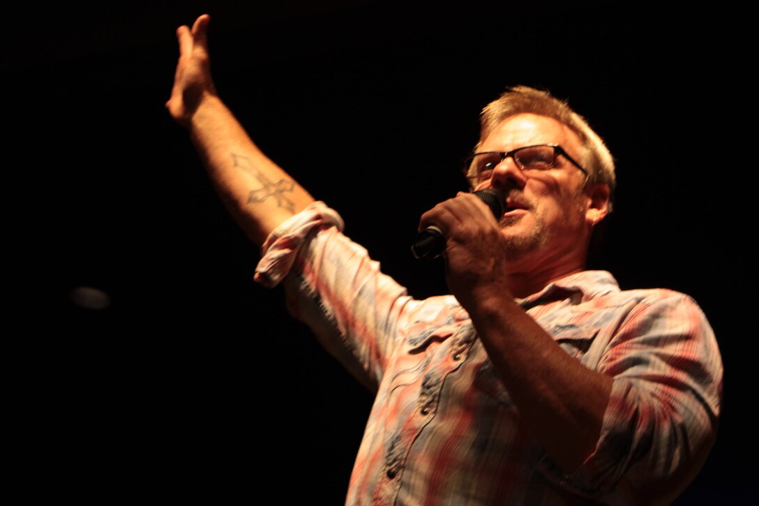 Phil Vassar, a country artist and song writer, greets his fans during his free concert at the Pacific Views Event Center on Marine Corps Base Camp Pendleton, Sept. 20.