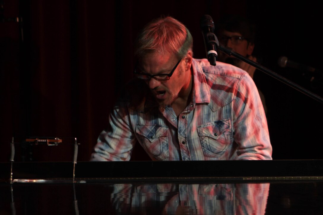 Phil Vassar, a country artist and song writer, sings and plays piano on stage during his free concert at the Pacific Views Event Center on Marine Corps Base Camp Pendleton, Sept. 20.