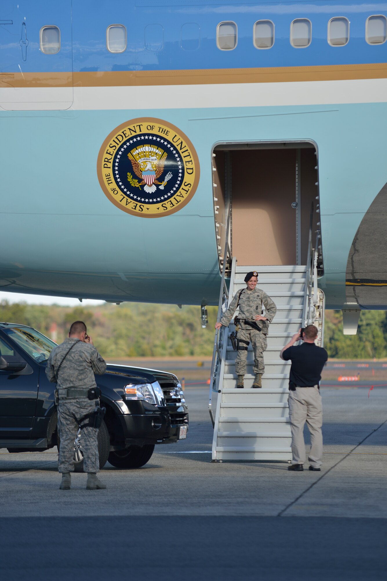 The aircraft that flies the president stayed overnight at Westover Air Reserve Base.   The VC-25A  arrived Sept.  24 after dropping off President Barack Obama in New York City for the United Nations summit. It left the next day. (Air Force photo by W.C.Pope)  

