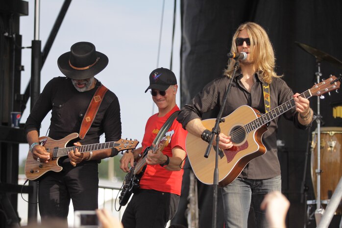 Gary Sinise and the Lt. Dan Band performed their final USO tour of the year for Marines and their families aboard Marine Corps Base Camp Lejeune, Sept. 16.