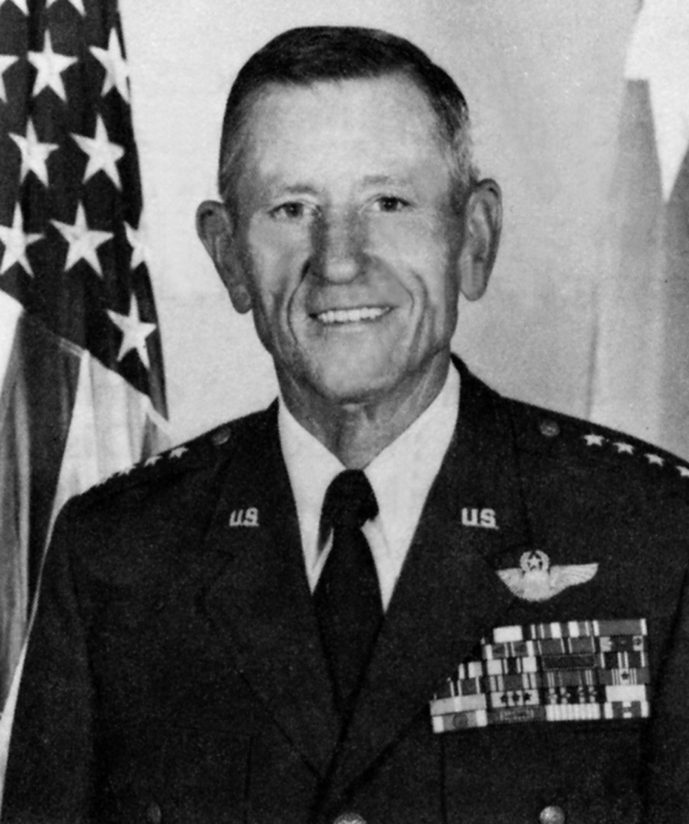 Former SAC commander passes away > Offutt Air Force Base > Article Display
