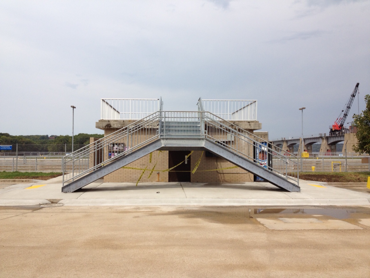 Lock & Dam 13 Overlook