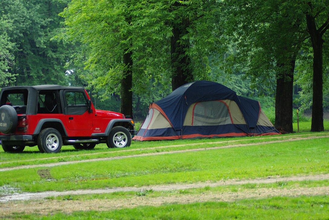 Pleasant Creek recreation area offers camping along the Mississippi River Bellevue, IA.