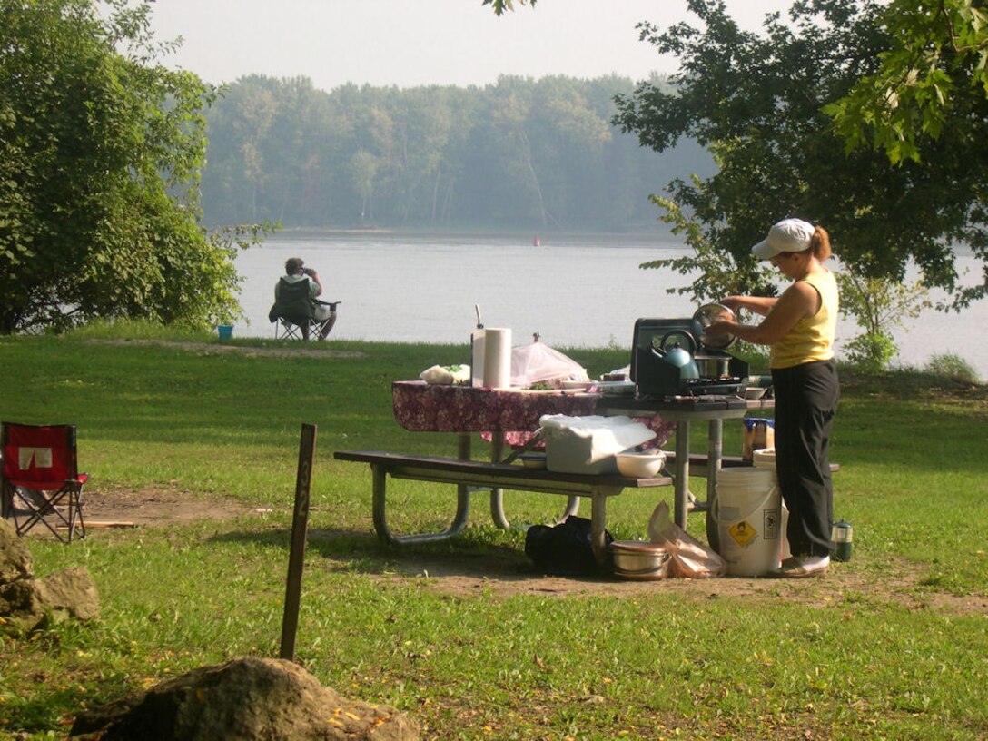 Pleasant Creek recreation area located near Bellevue, IA on the Mississippi River offers primitive camping along the river.
