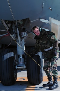 Maintenance airmen from the 172nd Airlift Wing, Mississippi Air National Guard work on the flightline at Ramstein Air Base, Germany on March 4.