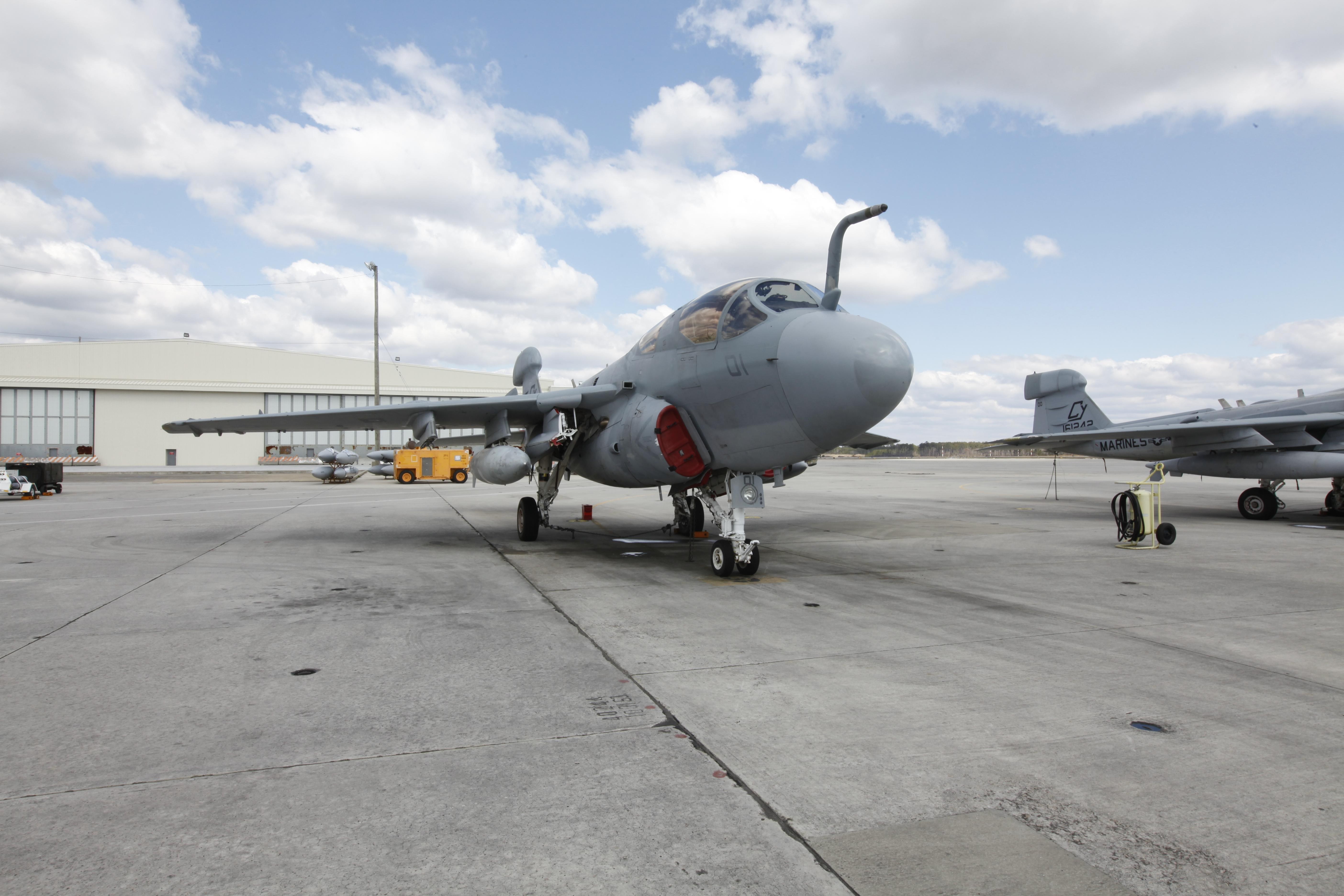 Two Cherry Point squadrons earn aviation awards > Marine Corps Air