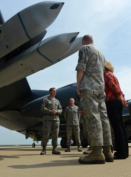 Senior Airman James Lawson, 2nd Aircraft Maintenance Squadron, speaks with Air Force Chief of Staff Gen. Mark A. Welsh III and Chief Master Sgt. of the Air Force James A. Cody about the B-52H Stratofortress bomber's capabilities on Barksdale Air Force Base, La., April 2, 2013. (U.S. Air Force photo/Senior Airman Micaiah Anthony)