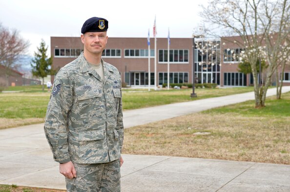 MCGHEE TYSON AIR NATIONAL GUARD BASE, Tenn. – Tech. Sgt. Brian Zeisel with the 168th Security Forces Squadron, Alaska Air National Guard at Eielson Air Force Base recently graduated from Noncommissioned Officer Academy here at the Paul H. Lankford Enlisted Professional Military Education Center. Zeisel is a fulltime Alaska State Trooper who appears on the National Geographic Channel with his K9 partner “Argo.” (National Guard photo by Master Sgt. Kurt Skoglund)