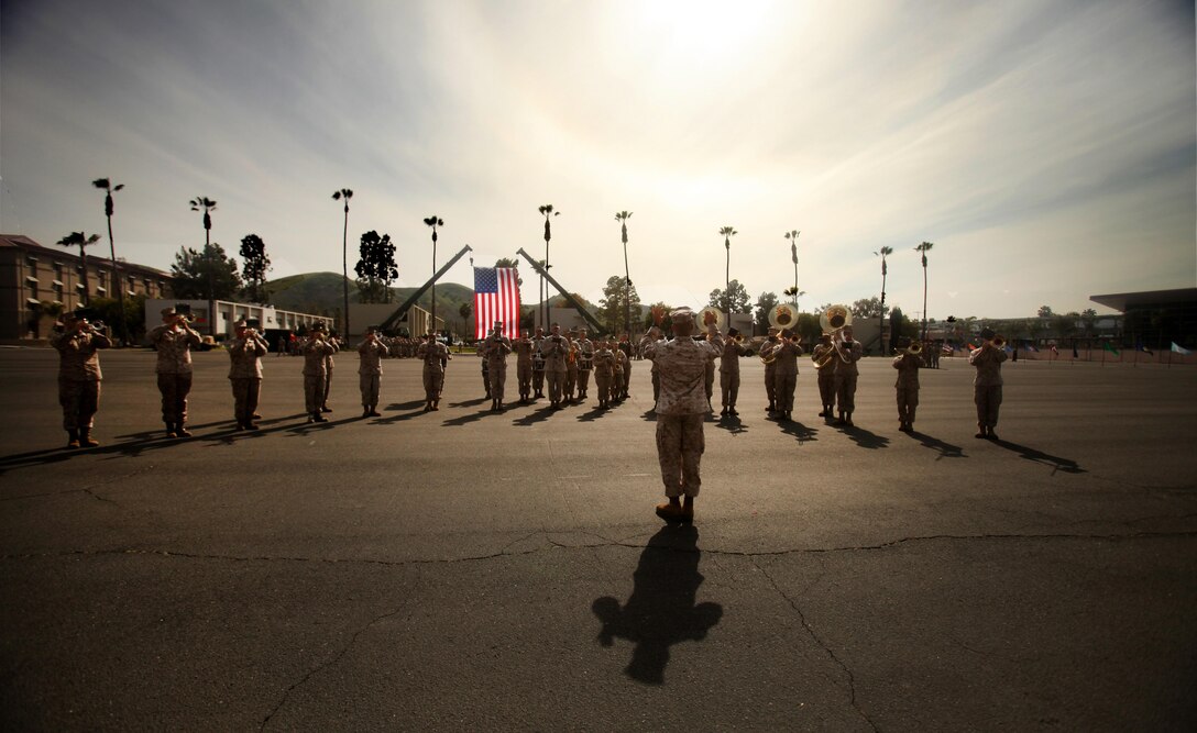 The 1st Marine Division Band performs during a Combat Logistics Regiment 15, 1st Marine Logistics Group, change of command ceremony aboard Camp Pendleton, Calif., Thursday, March 28, 2013. Colonel Stephen D. Sklenka relinquished his duties and responsibilities as commander of CLR-15, 1st MLG, to Col. Tracy W. King. (U.S. Marine Corps photo by Cpl. Laura Gauna/Released)