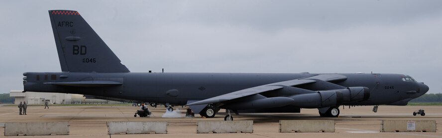 A B-52H Stratofortress receives a refill of liquid oxygen on Barksdale Air Force Base, La., April 4, 2013. A B-52 can hold up to 75 gallons of liquid oxygen, providing the aircrew with breathable air during high altitude missions. (U.S. Air Force photo/Airman 1st Class Andrew Moua)