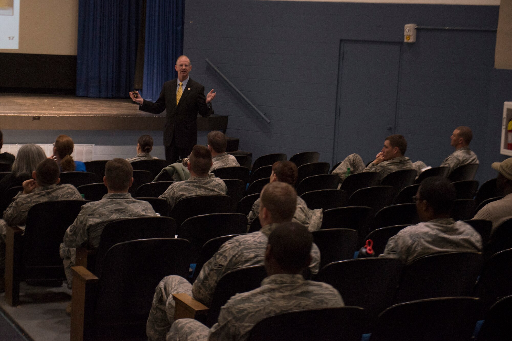 Retired U.S. Navy Capt. Jim O’Keefe, Military Officers Association of America deputy director, speaks during a Marketing Yourself for a Second Career brief April 5, 2013, at Moody Air Force Base, Ga. Some of the things O’Keefe spoke about were writing résumés, identifying resources and hiring processes. (U.S. Air Force photo by Staff Sgt. Jamal D. Sutter/Released) 